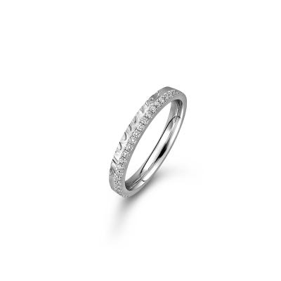 六福珠寶18K金對戒 - "一往情深-Precious"18K金(白色)鑽石訂婚/結婚對戒(女戒)